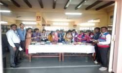 ग्रंथालय भेट